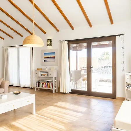 Villa Arriba *